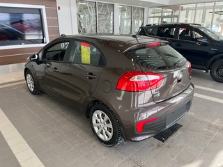 2016 Kia Rio LX in Amos, Quebec - 4 - w320h240px