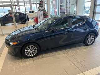 2019 Mazda 3 Sport GS in Amos, Quebec - 3 - w320h240px