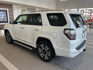 2017 Toyota 4Runner SR5 limited in Amos, Quebec - 6 - w320h240px