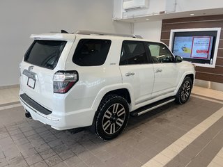 Toyota 4Runner SR5 limited 2017 à Amos, Québec - 5 - w320h240px