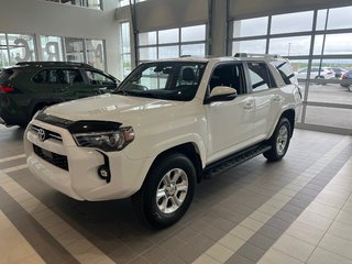 Toyota 4Runner SR5 2023 à Amos, Québec - 4 - w320h240px