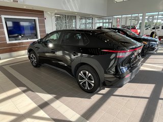 Toyota BZ4X XLE 2023 à Amos, Québec - 5 - w320h240px