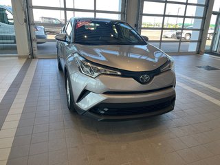 Toyota C-HR LE 2019 à Amos, Québec - 5 - w320h240px