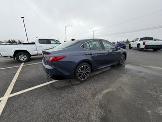 2026 Toyota Camry Hybrid XLE AWD in Amos, Quebec - 3 - w320h240px