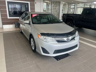 Toyota Camry LE 2014 à Amos, Québec - 2 - w320h240px
