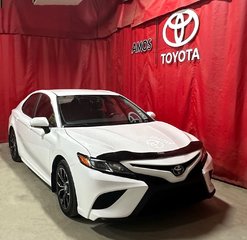 2018  Camry * VERSION SE * in Amos, Quebec - 6 - w320h240px