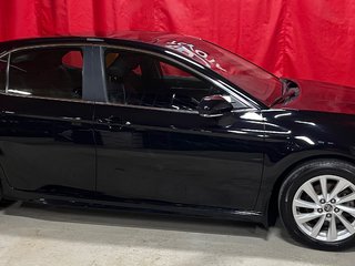 2022  Camry SE in Amos, Quebec - 3 - w320h240px