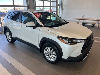 Toyota COROLLA CROSS LE 2024 à Amos, Québec - 4 - w320h240px
