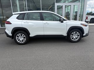 2026 Toyota Corolla Cross L AWD in Amos, Quebec - 6 - w320h240px