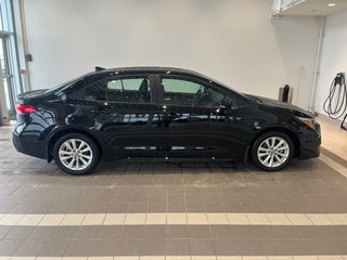 Toyota Corolla se 2024 à Amos, Québec - 2 - w320h240px