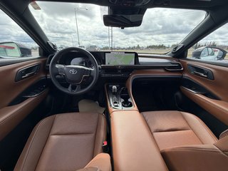 Toyota Crown Signia Limited 2025 à Amos, Québec - 6 - w320h240px