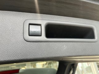 2020 Toyota Highlander XLE in Amos, Quebec - 5 - w320h240px