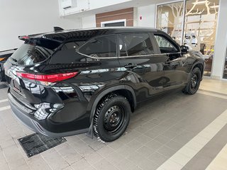 Toyota Highlander Xle 2023 à Amos, Québec - 2 - w320h240px