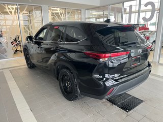 Toyota Highlander Xle 2023 à Amos, Québec - 3 - w320h240px