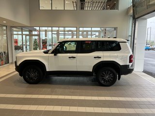 2024 Toyota Land Cruiser 1958 in Amos, Quebec - 4 - w320h240px