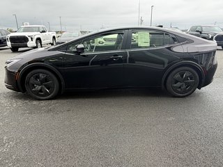 2027 Toyota Prius Plug-in Hybrid SE in Amos, Quebec - 2 - w320h240px