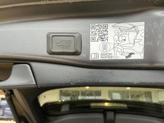 2023 Toyota RAV4 Prime HYBRID RECHARGABLE XSE in Amos, Quebec - 5 - w320h240px