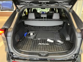 2023 Toyota RAV4 Prime HYBRID RECHARGABLE XSE in Amos, Quebec - 6 - w320h240px