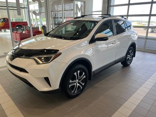 Toyota RAV4 LE 2017 à Amos, Québec - 4 - w320h240px