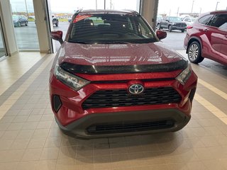 Toyota RAV4 Hybrid LE 2020 à Amos, Québec - 2 - w320h240px