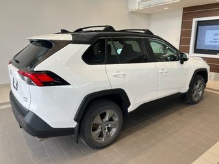 Toyota RAV4 XLE 2022 à Amos, Québec - 3 - w320h240px