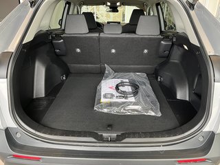 2022 Toyota RAV4 LE in Amos, Quebec - 5 - w320h240px