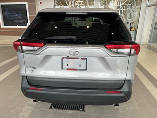 2022 Toyota RAV4 LE in Amos, Quebec - 4 - w320h240px