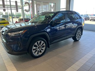 2022 Toyota RAV4 XLE in Amos, Quebec - 5 - w320h240px