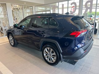2022 Toyota RAV4 XLE in Amos, Quebec - 4 - w320h240px
