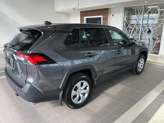 2023 Toyota RAV4 LE in Amos, Quebec - 5 - w320h240px