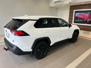 Toyota RAV4 LE 2023 à Amos, Québec - 4 - w320h240px