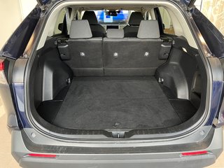 2023 Toyota RAV4 Hybrid XLE in Amos, Quebec - 6 - w320h240px