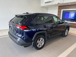 2023 Toyota RAV4 Hybrid XLE in Amos, Quebec - 2 - w320h240px