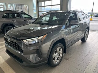 2023 Toyota RAV4 Hybrid XLE in Amos, Quebec - 3 - w320h240px