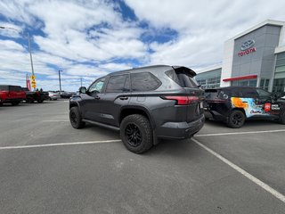 Toyota Sequoia Hybrid TRD PRO 2026 à Amos, Québec - 2 - w320h240px