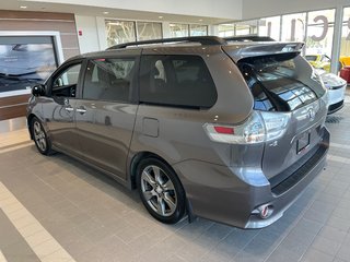 Toyota Sienna SE 2017 à Amos, Québec - 4 - w320h240px