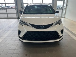 Toyota Sienna XSE HYBRIDE AWD 2021 à Amos, Québec - 4 - w320h240px