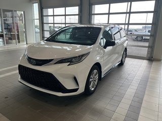 Toyota Sienna XSE HYBRIDE AWD 2021 à Amos, Québec - 5 - w320h240px