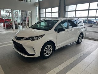 Toyota Sienna XSE HYBRIDE AWD 2021 à Amos, Québec - 6 - w320h240px