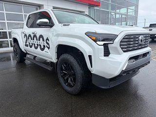 Toyota Tacoma Hybrid Limited 2025 à Amos, Québec - 2 - w320h240px