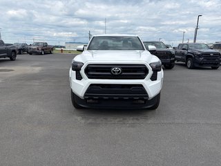 Toyota Tacoma SR5 2026 à Amos, Québec - 2 - w320h240px