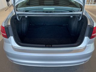 Volkswagen Jetta Sedan  2015 à Amos, Québec - 5 - w320h240px