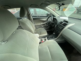 2012  Corolla CE in Saint-Hyacinthe, Quebec - 4 - w320h240px