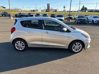 Chevrolet Spark 1LT 2022 à Bathurst, Nouveau-Brunswick - 4 - w320h240px