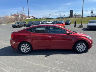 Hyundai Elantra GL 2013 à Bathurst, Nouveau-Brunswick - 5 - w320h240px