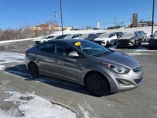 2014 Hyundai Elantra GL in Bathurst, New Brunswick - 4 - w320h240px