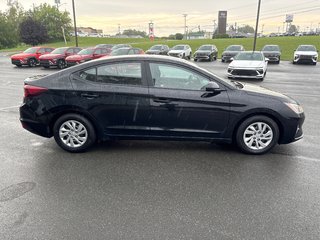 Hyundai Elantra Essential 2020 à Bathurst, Nouveau-Brunswick - 5 - w320h240px