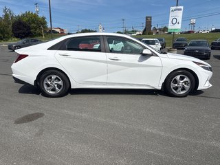 2021 Hyundai Elantra Essential in Bathurst, New Brunswick - 6 - w320h240px