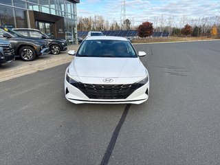 2022 Hyundai Elantra Preferred in Bathurst, New Brunswick - 2 - w320h240px