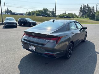2023 Hyundai Elantra Preferred in Bathurst, New Brunswick - 6 - w320h240px